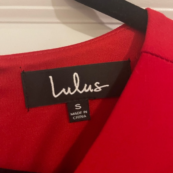 Red Long sleeve Lulu’s dress - Picture 2 of 3